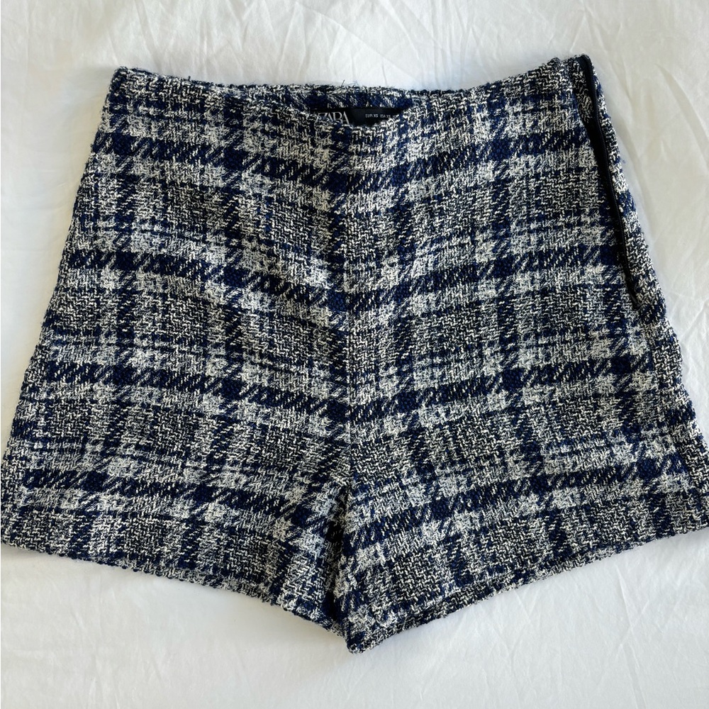 Zara Textured Weave Shorts (XS) in Navy